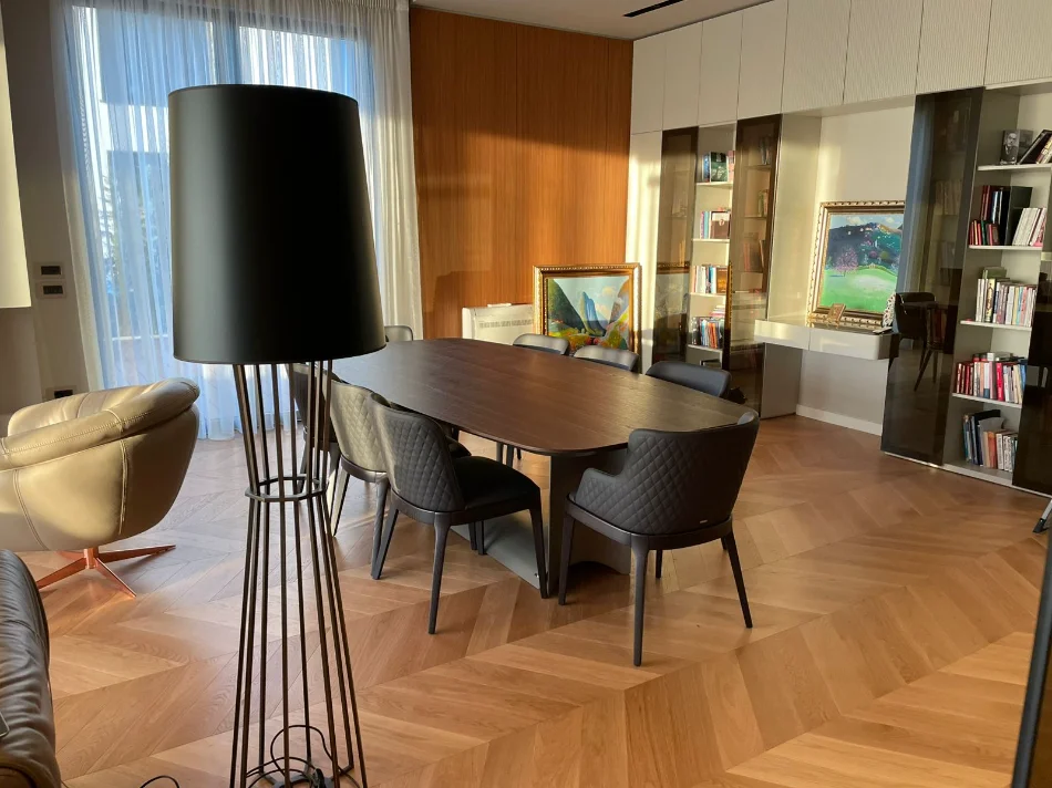 Tirane, shitet Vile 2 Katshe , 300 m² (Mandarin Residence)