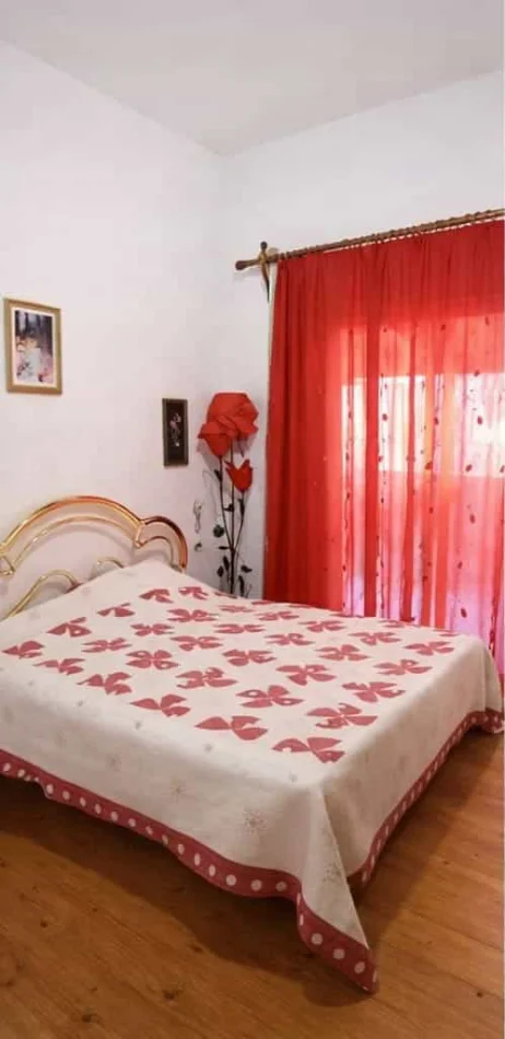 Tirane, shes apartament Kati 4, 508 m² 576.000 € (Rruga 5 Maj)