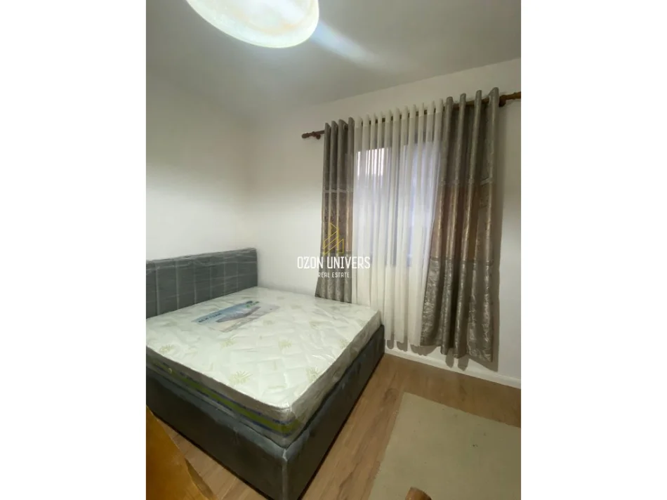 Tirane, jepet me qera apartament 1+1 Kati 1, 65 m² 400 € (Rruga Jordan Misja)