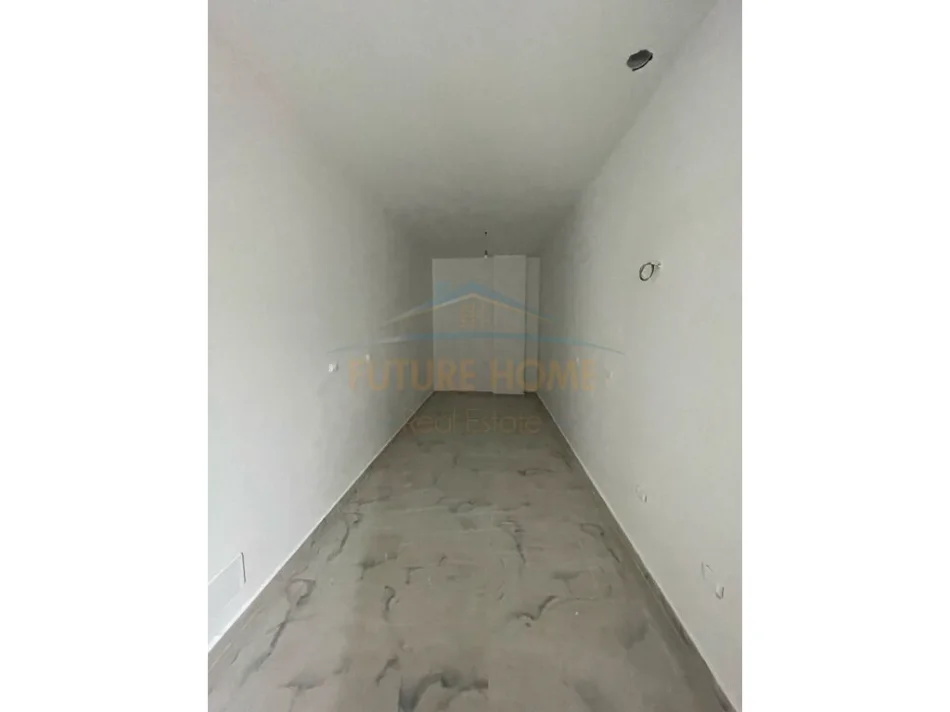 Tirane, shitet apartament 1+1+Ballkon Kati 8, 75 m² 124.000 € (LAPRAKE)