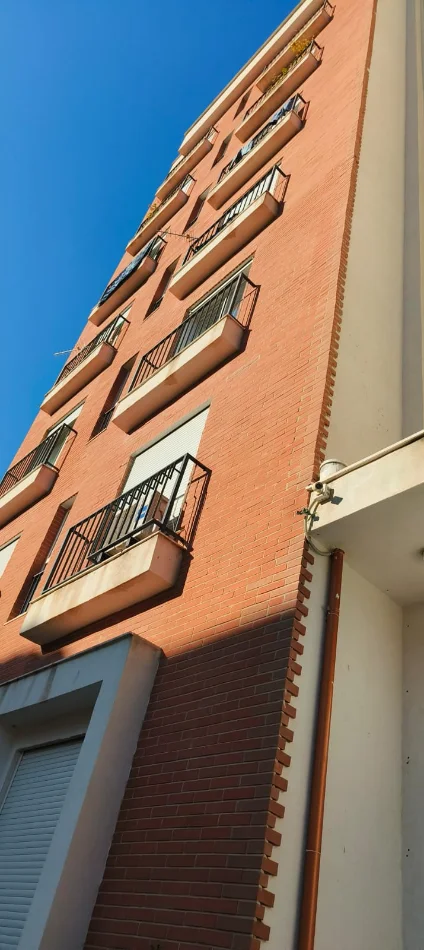 Tirane, shes apartament 2+1+Aneks+Ballkon Kati 2, 310.000 € (Petronin Luararasi)