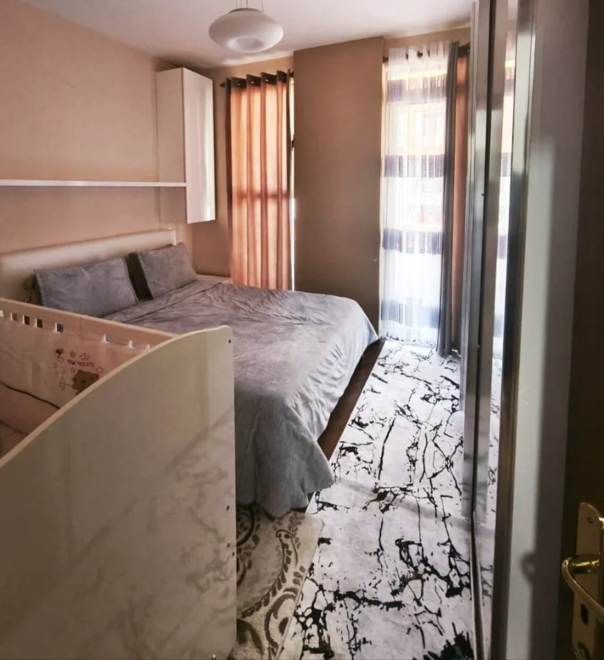 Tirane, shitet apartament 1+1 , 66 m² 110.000 € 