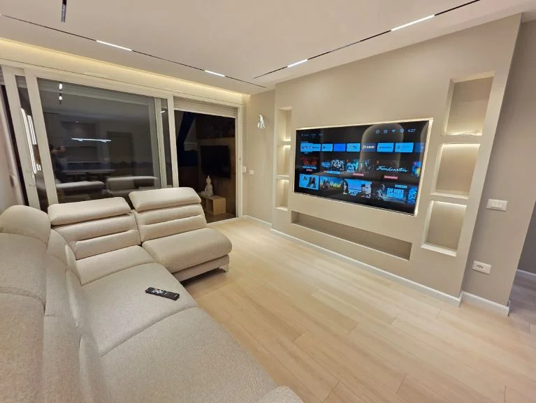 Shqiperi, shitet apartament 2+1+Ballkon Kati 8, 112 m² 305.000 € 