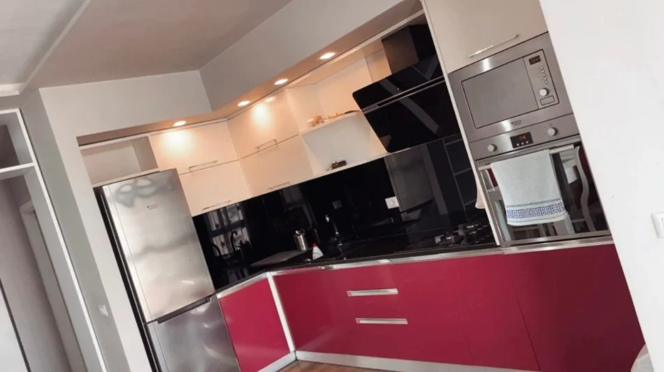 Tirane, jepet me qera apartament 2+1 , 75 m² 500 € (Astir)