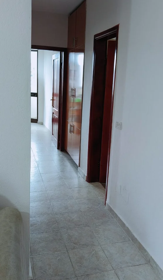 Shqiperi, shes apartament 2+1+Ballkon Kati 6, 155.000 € (Petronin Luararasi)