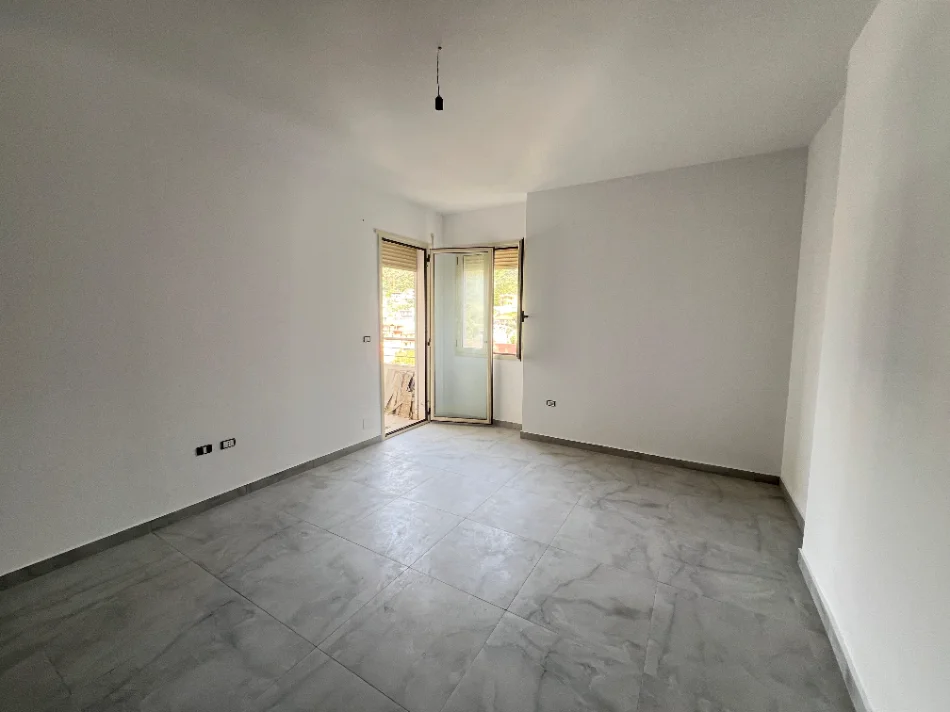 Vlore, shitet apartament 1+1 , 42 m² 99.000 € (Lungomare, Vlorë)