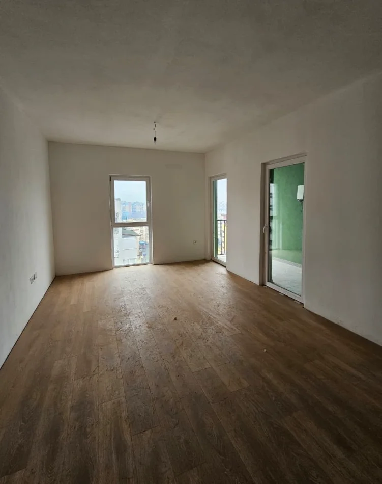 Tirane, shitet apartament 2+1 , 95 m² 125.000 € 