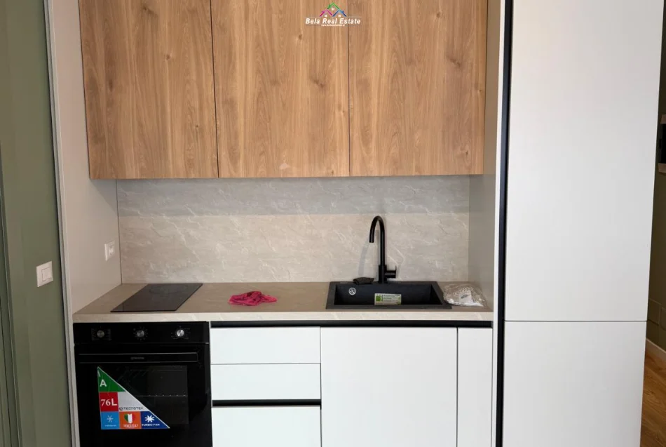 Tirane, jepet me qera apartament 1+1+Ballkon Kati 7, 50 m² 520 € (prane Bohem)