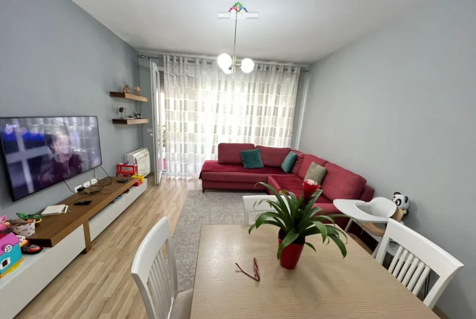 Tirane, shitet apartament 1+1+Ballkon Kati 2, 70 m² (Fiori Di Bosko)