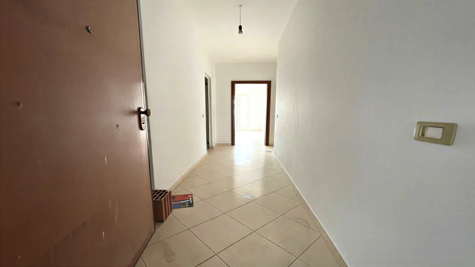 Durres, shitet apartament 1+1 Kati 8, 74 m² 63.410 € (Prane Kazazit)