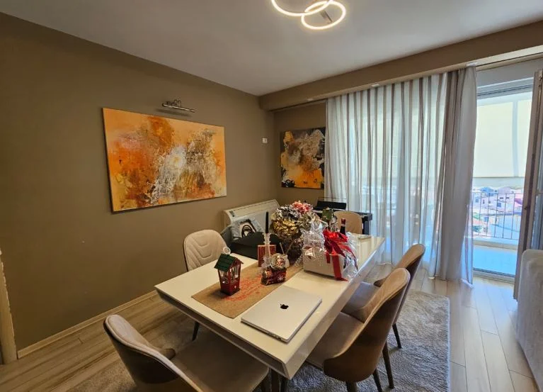 Tirane, shitet apartament , 99 m² 223.000 € 