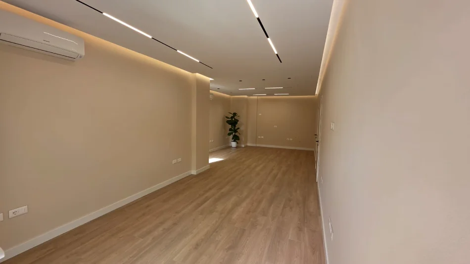 Tirane, jepet me qera zyre Kati 2, 131 m² 2.500 € (Coin / RTSH)