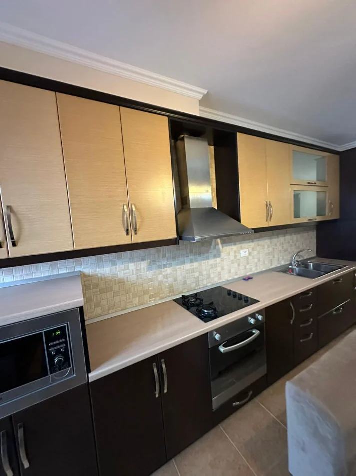 Tirane, shitet apartament 1+1 , 86 m² 140.000 € (Astir)