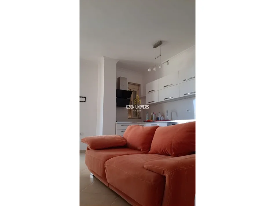 Tirane, shitet apartament 2+1+Ballkon Kati 4, 108 m² 260.000 € (Liqeni i Thatë)