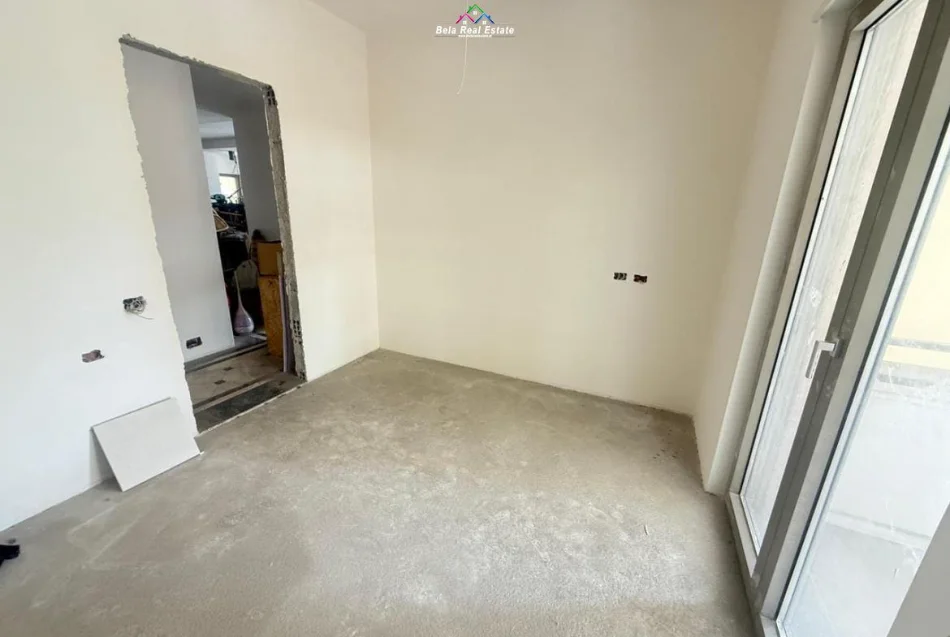 Tirane, jepet me qera zyre Kati 3, 250 m² 2.500 € (Rruga e Kavajes)