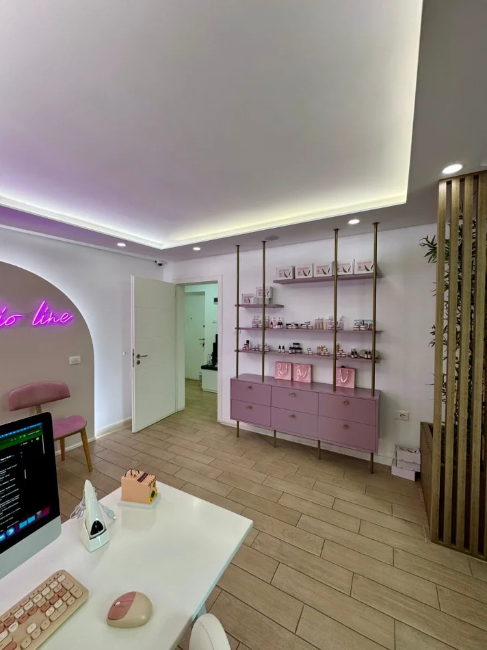 Tirane, jepet me qera ambjent biznesi Kati 2, 68 m² 700 € (Kryqëzimi i Vasil Shantos)