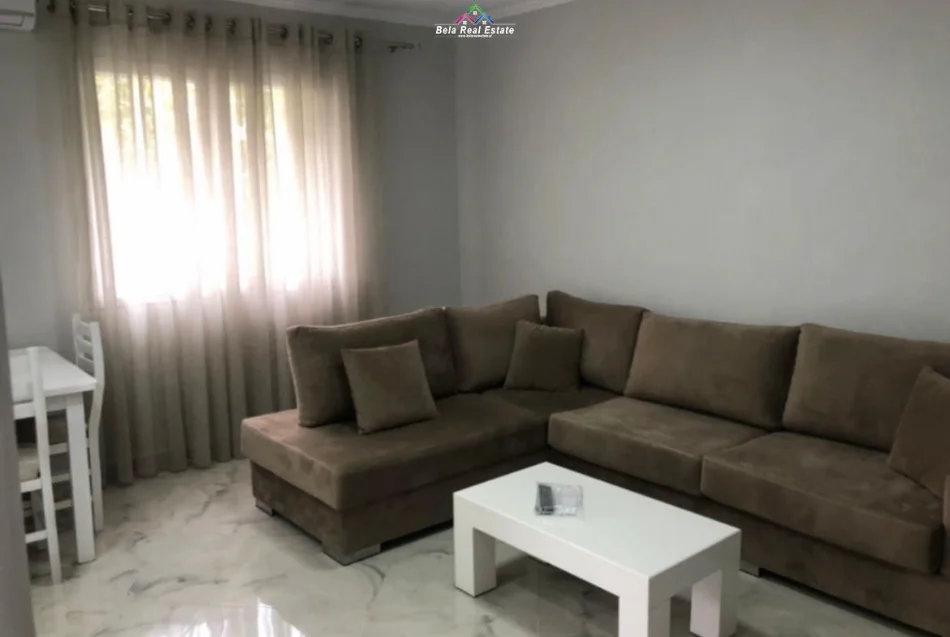 Tirane, jepet me qera apartament 1+1 Kati 2, 60 m² 480 € (Rruga Kongresi i Manastirit)