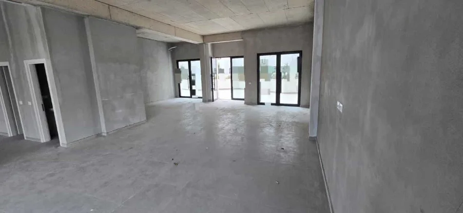 Tirane, jepet me qera zyre Kati 2, 124 m² 1.150 € (Rruga Fejzi Himzo)