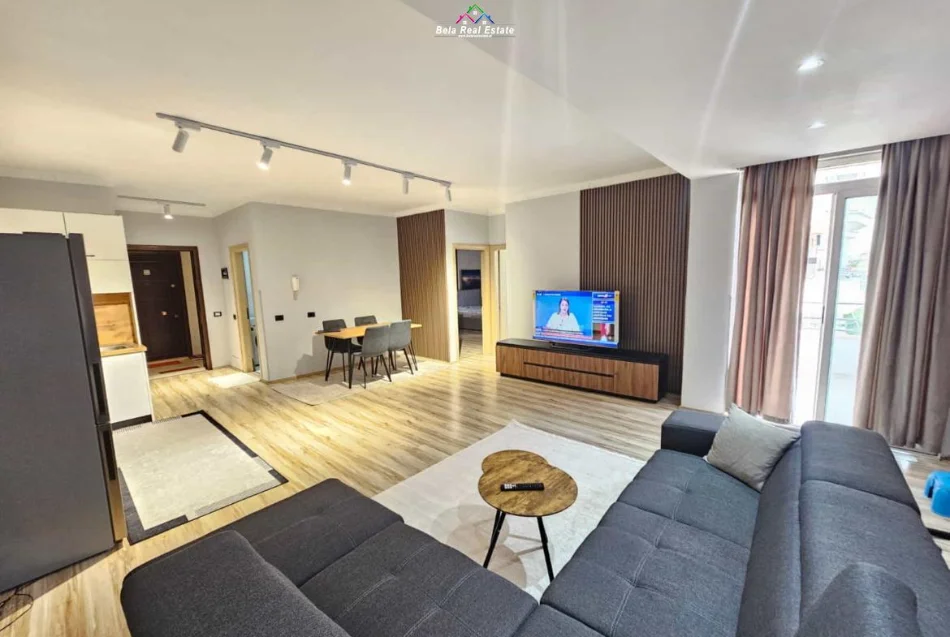Tirane, jepet me qera apartament 2+1 Kati 5, 105 m² 730 € (Rruga Bill Klinton)