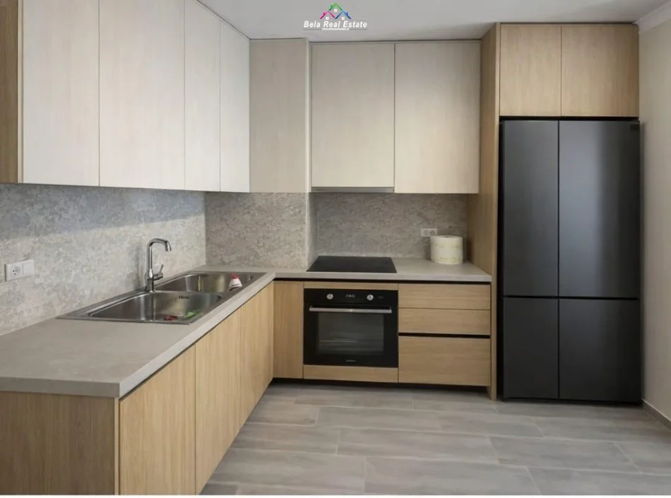 Tirane, jepet me qera apartament 1+1 Kati 5, 65 m² 450 € (Rruga Xhemal Sheh Abazi)