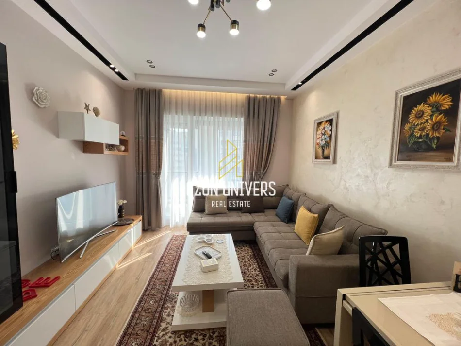 Tirane, jepet me qera apartament 1+1+Ballkon Kati 2, 70 m² 65,000 ALL (Kompleksi Kontakt, 21 Djetori)