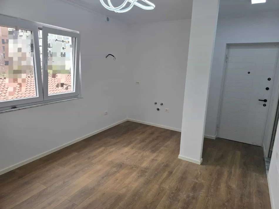Tirane, shes apartament 1+1 Kati 4, 40 m² 122.000 € (Rruga Dervish Hekali)