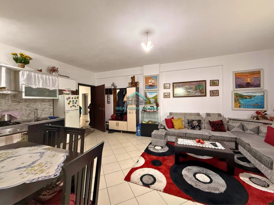 Vlore, shitet apartament 2+1+Ballkon Kati 7, 83 m² 135.000 € (Ish- Kombinati, vlore)