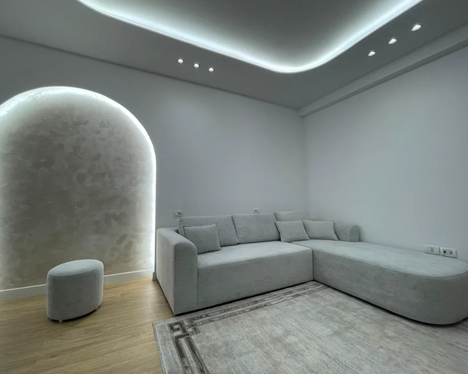 Tirane, shitet apartament 1+1 , 55 m² 111.000 € 