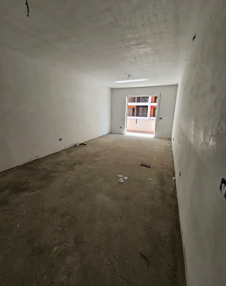 Tirane, shitet apartament 1+1+Ballkon , 83 m² 100.140 € 