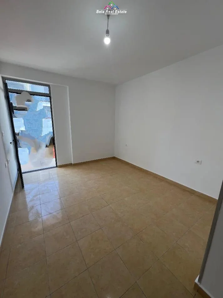 Tirane, shes apartament 1+1+Ballkon Kati 7, 73 m² 122.000 € (thoma koxhaj)