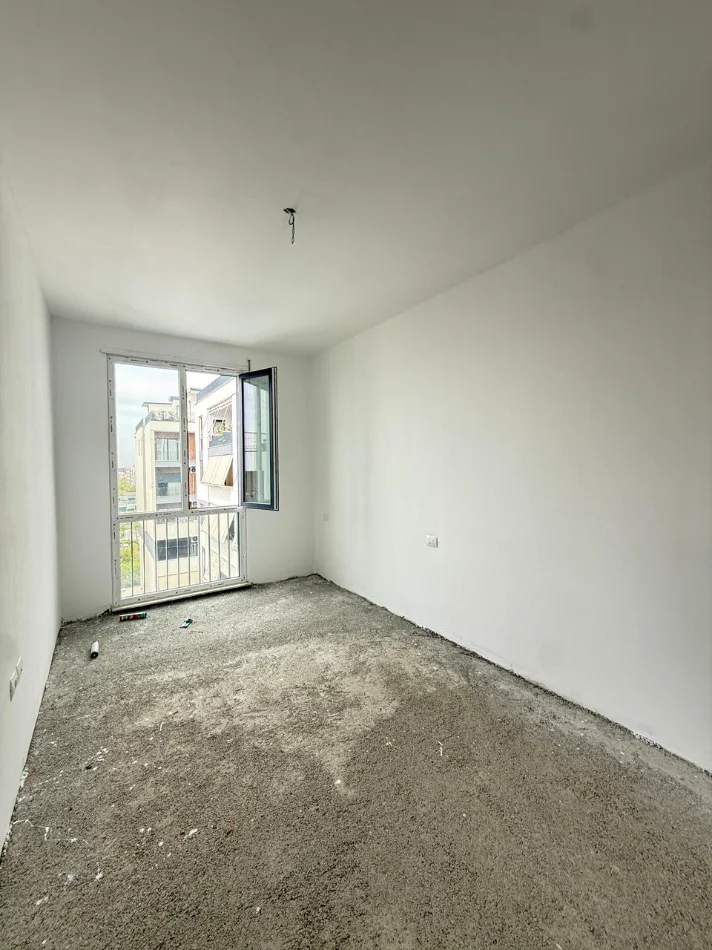Tirane, shitet apartament 2+1 , 123 m² 185.400 € (Shkoze)
