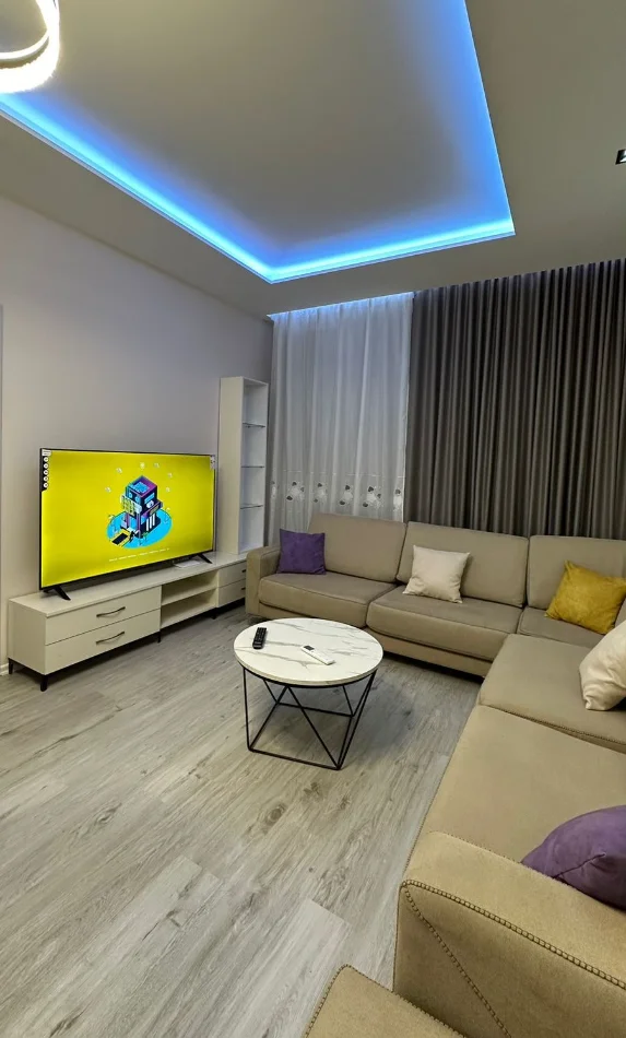 Tirane, jepet me qera apartament 1+1 , 55 m² 600 € 