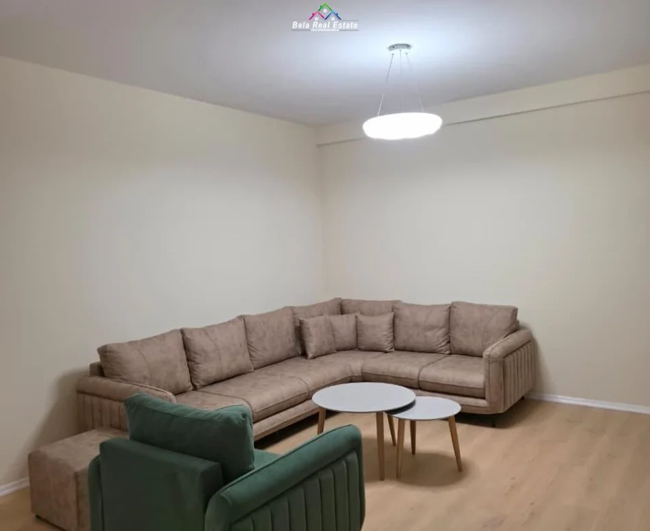 Tirane, jepet me qera apartament 2+1 Kati 3, 100 m² 630 € (Bulevardi Migjeni)