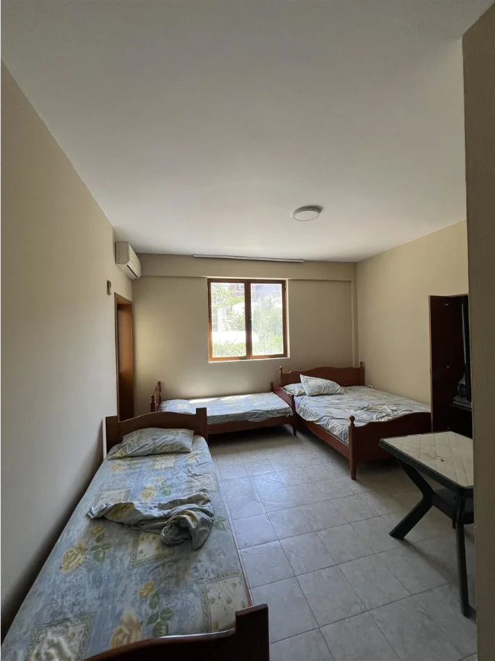 Durres, shes hotel Kati 4, 576 m² 750.000 € (Golem)