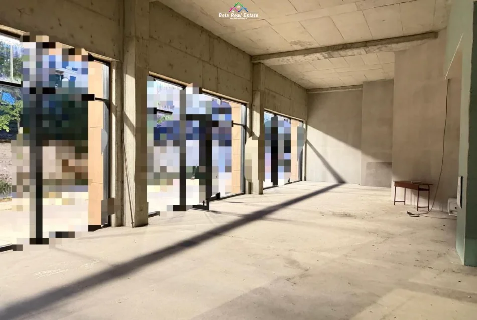 Tirane, jepet me qera dyqan Kati 0, 187 m² 1.800 € (Rruga Qemal Stafa)