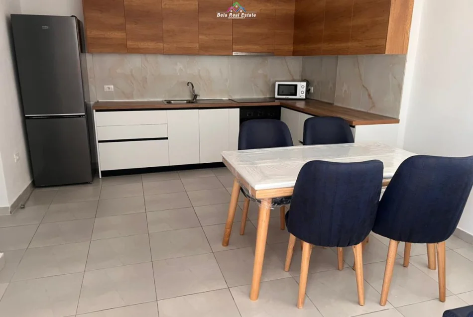 Tirane, jepet me qera apartament 2+1 Kati 3, 100 m² 650 € (Kodra e Diellit 1)