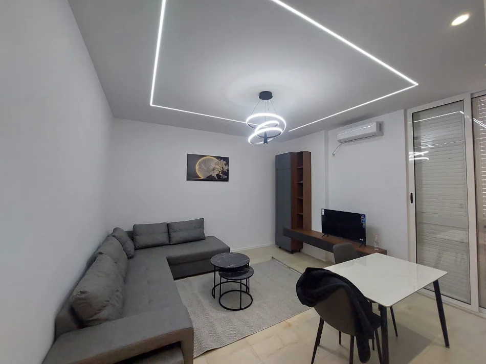 Tirane, jepet me qera apartament 1+1 Kati 0, 60 m² 630 € (Rruga Rrapo Hekali)