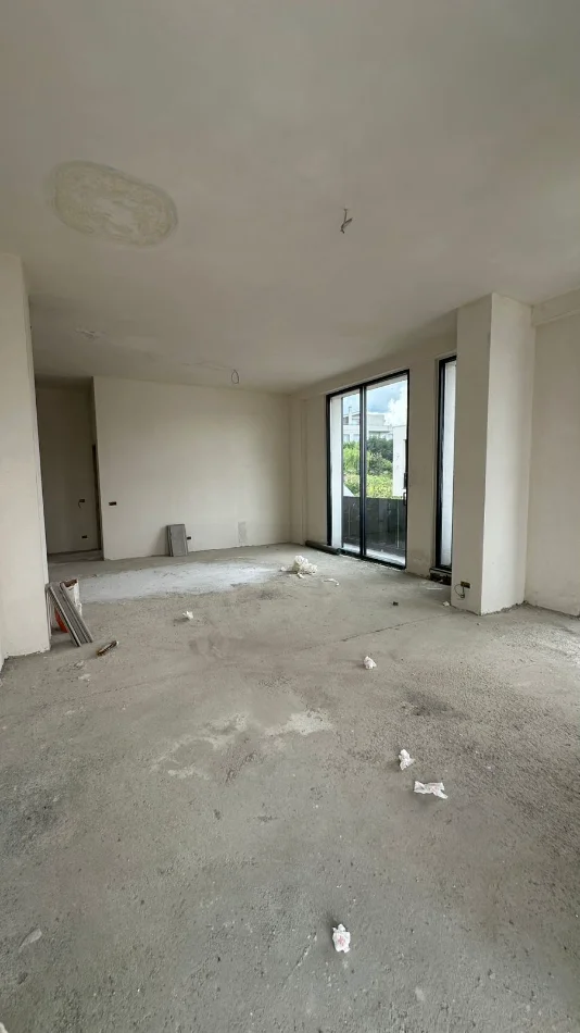 Tirane, shitet 4+1 , 273 m² 1.000.000 € (TEG)