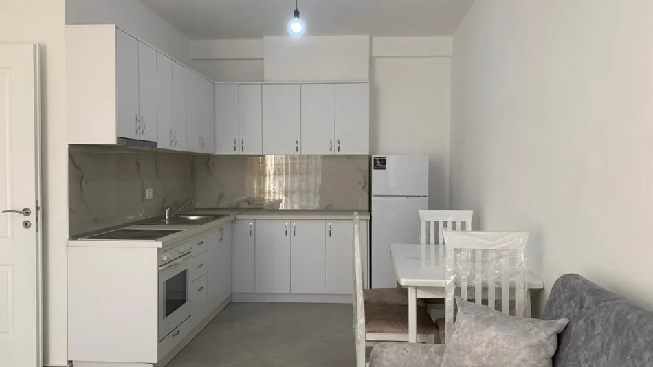Tirane, jepet me qera apartament 1+1+Ballkon Kati 7, 80 m² 448 € (Astir (Kompleks i ri))
