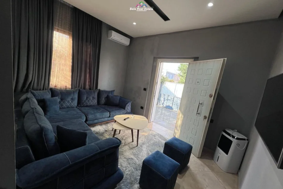 Tirane, jepet me qera Vile 3+1 Kati 1, 100 m² 470 € (Rruga Ardeno)