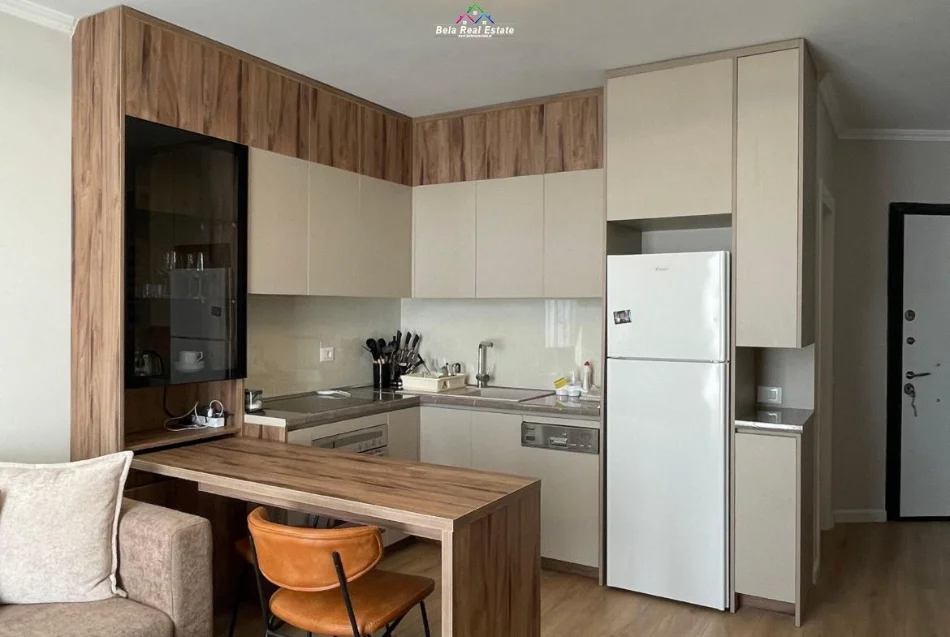 Tirane, shitet apartament 2+1+Ballkon Kati 4, 85 m² 175.000 € (Prane Kompleksit Grand Galery)