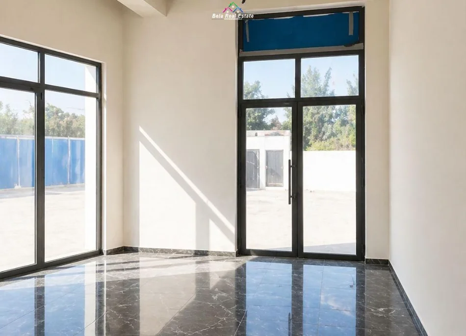 Tirane, jepet me qera dyqan Kati 0, 56 m² 980 € (Rruga Azem Hajdari)