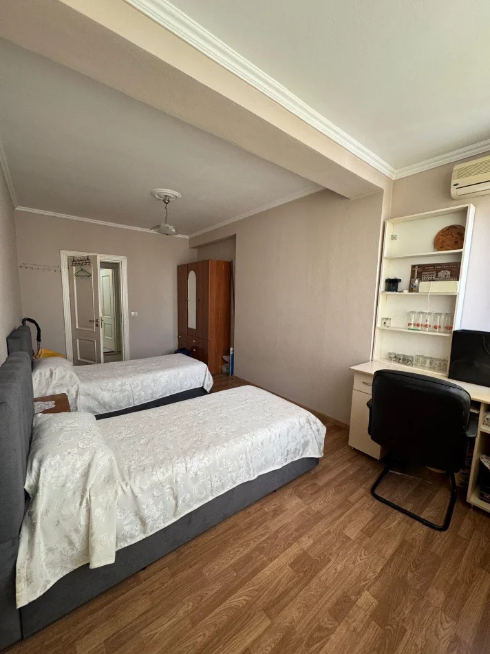 Tirane, shes apartament 3+1 Kati 6, 161 m² 222.000 € (Rruga Mikel Maruli)