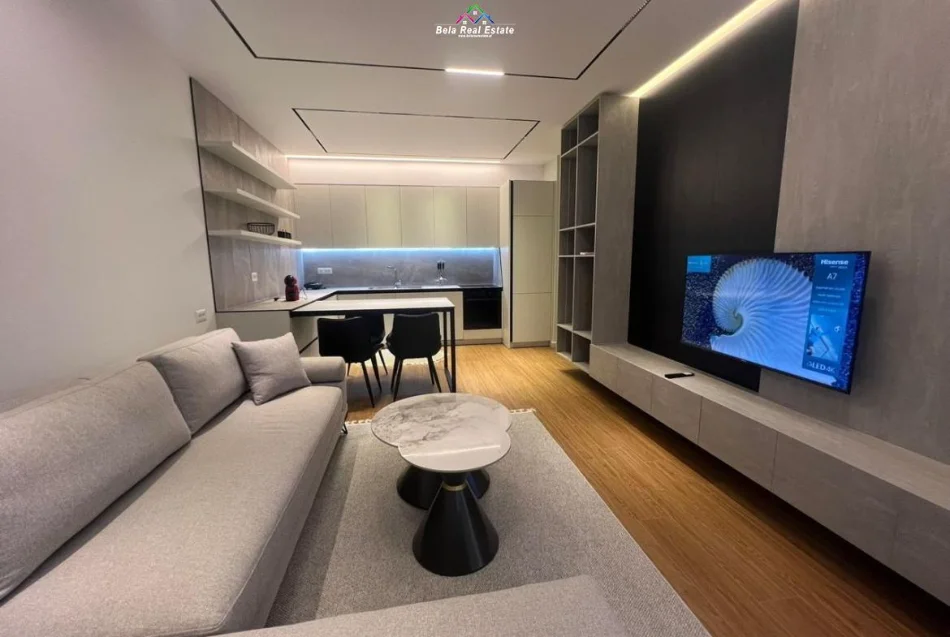Tirane, jepet me qera apartament 1+1 Kati 5, 57 m² 700 € (Rruga Xhanfize Keko)
