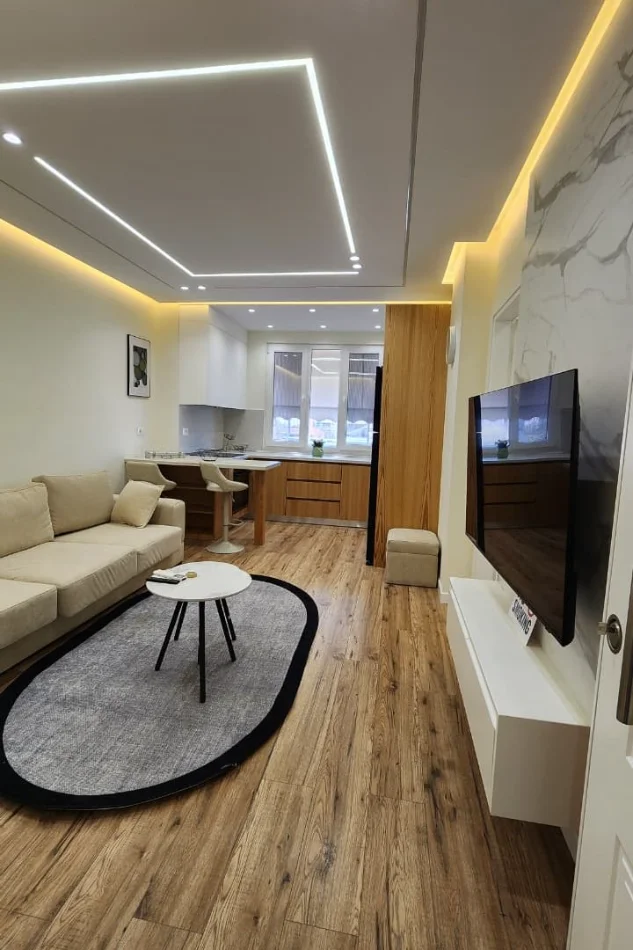Tirane, jepet me qera apartament 1+1+Ballkon , 70 m² 600 € 