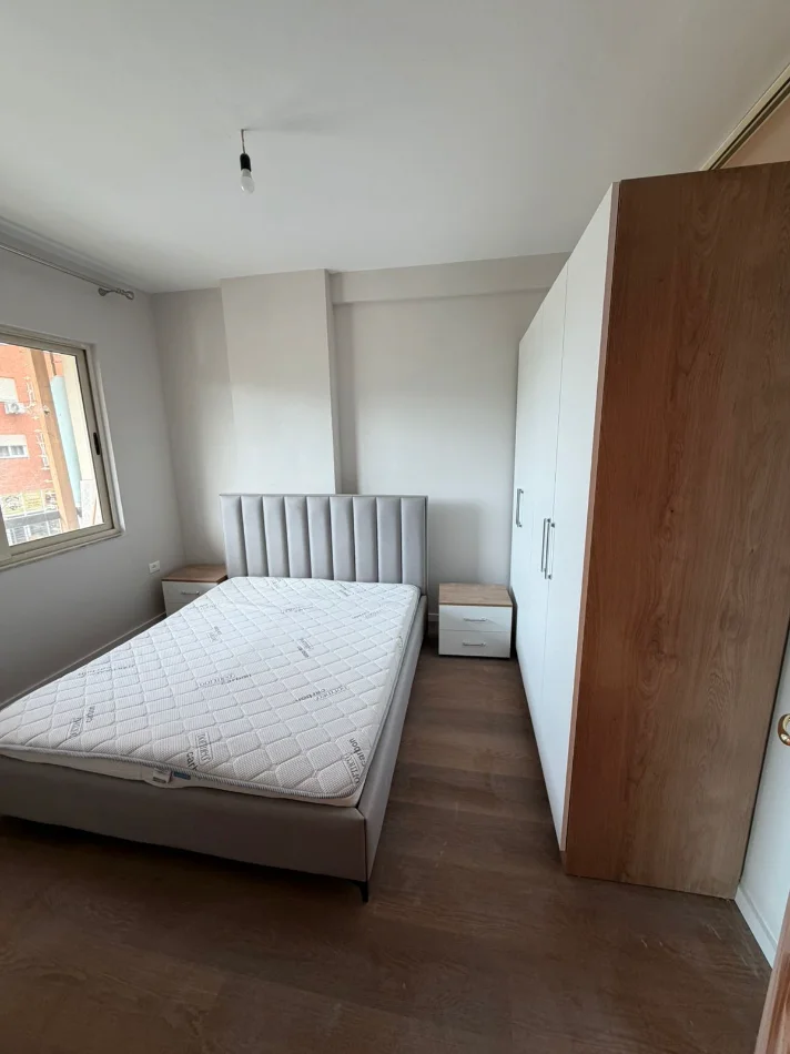 Tirane, jepet me qera apartament 2+1+Ballkon Kati 2, 67 m² 470 € (vila l)