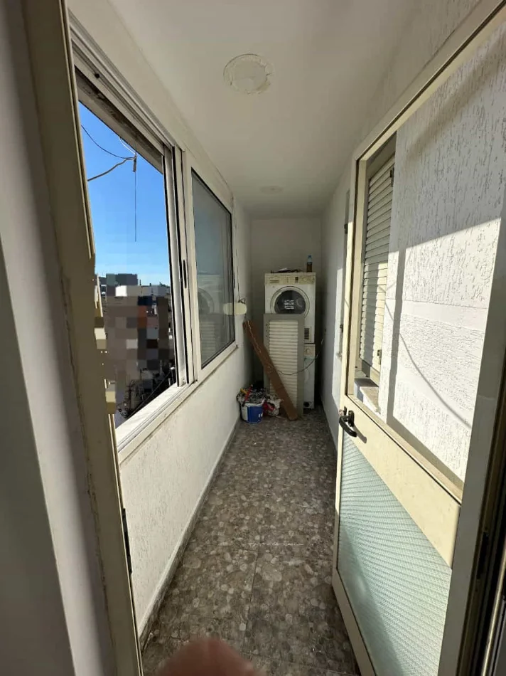 Tirane, shes apartament 2+1 Kati 5, 65 m² 104.000 € (Rruga Hamdi Cullhaj)