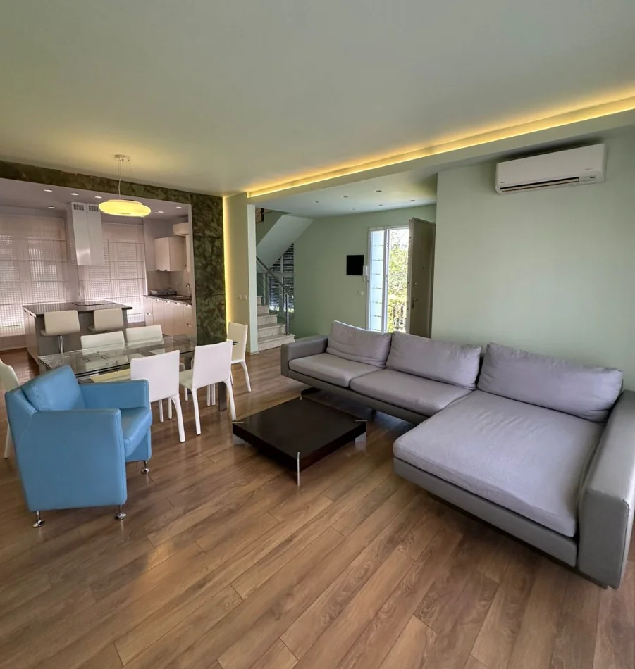 Tirane, jepet me qera Vile 3 Katshe , 400 m² 2.500 € 