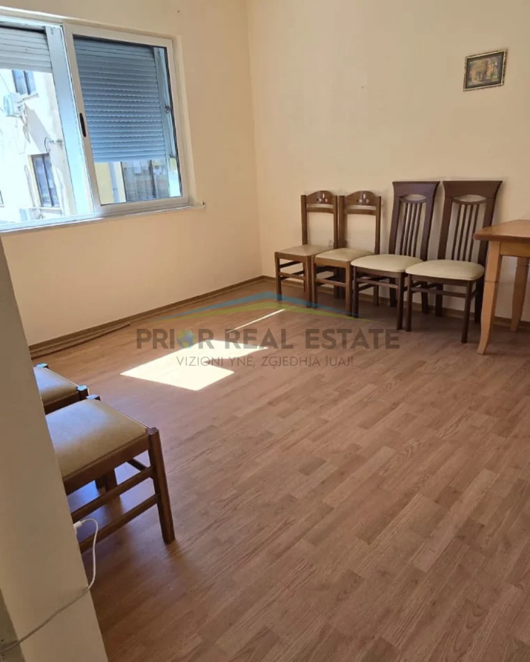 Tirane, shitet apartament 2+1 Kati 2, 72 m² 193.000 € 