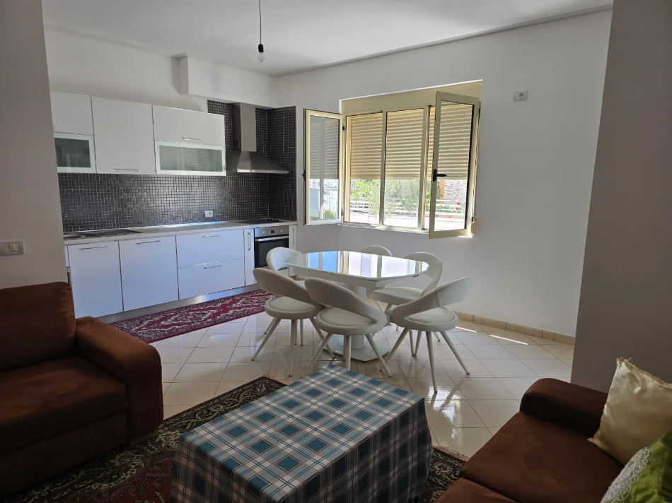Vlore, shitet apartament 2+1 Kati 5, 94 m² (Rruga Gjergj Kastrioti, Vlore)